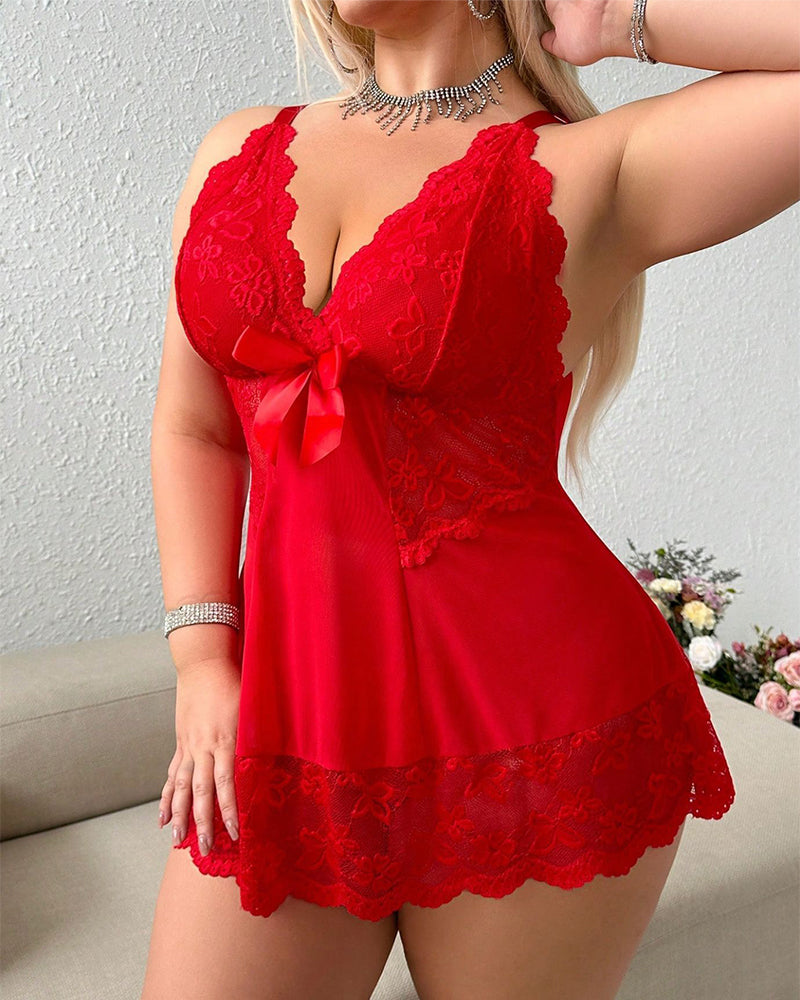 Plus Size Sexy Lace Hollow See-Through Camisole Sleepwear Set