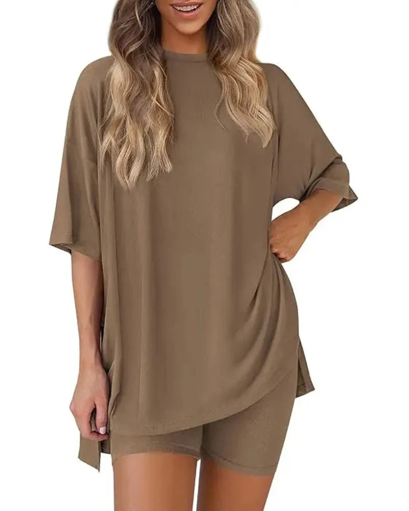 Casual 2-Piece Loungewear Set Oversized Split Hem Top & Fitted Shorts