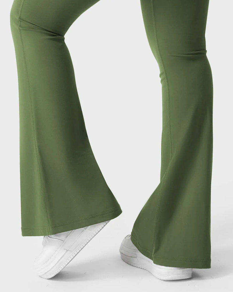 Flared Butt Lifting Leggings with Pockets